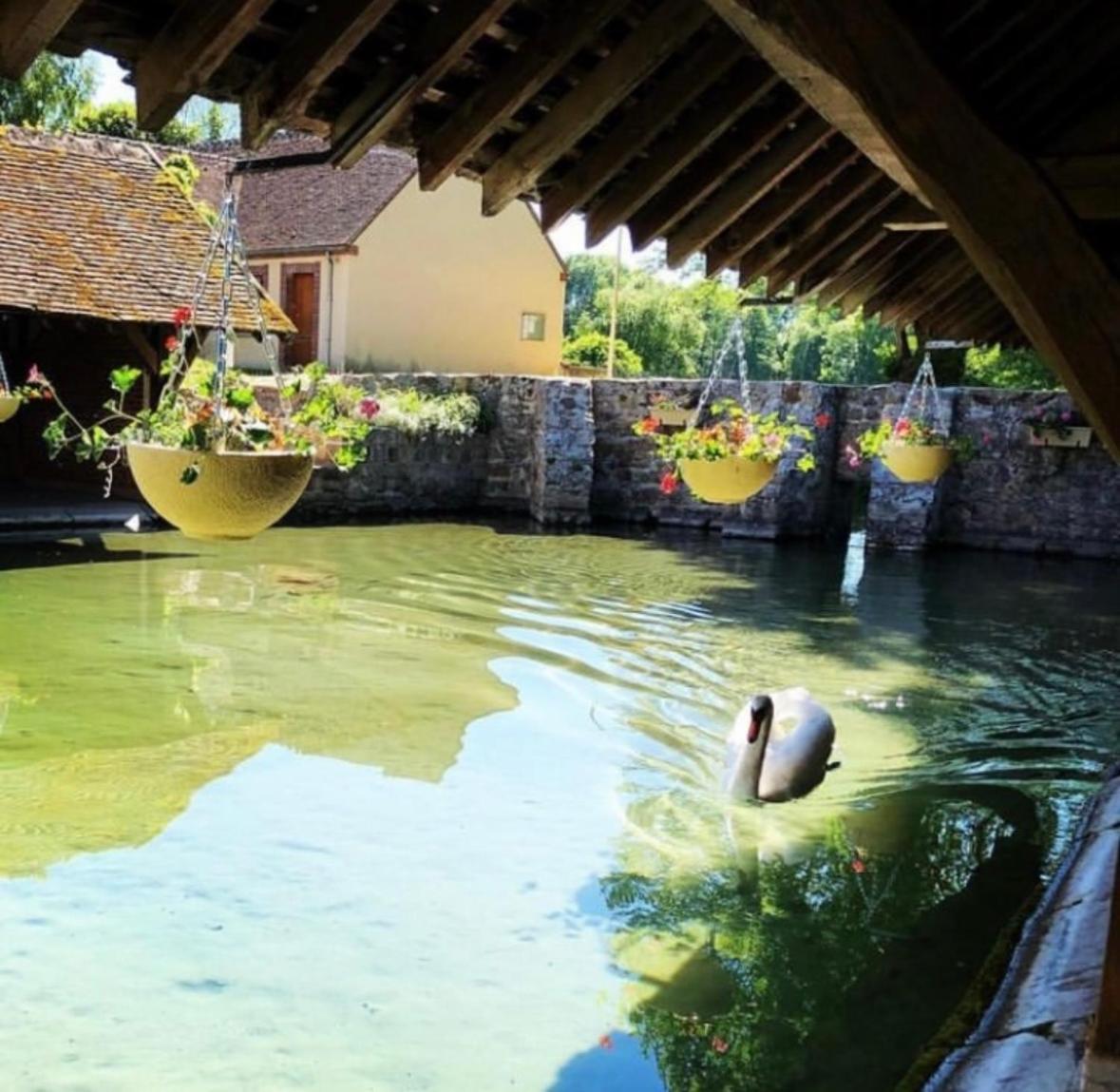 Villa Fontaine Avec Piscine Interieur Chauffee-Maison De Campagne Familiale -Ideal Vacances Ou Sejour Professionnel -3 Chambres-Bureau Separe -Lit Bebe - Parking Facile & Gratuit Ngoại thất bức ảnh